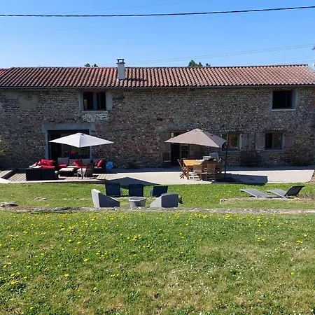 Les Coqs De Mirebois ,maison De Campagne De 200 M2 Pour 10 Personnes Holiday home Bas-Mollard
